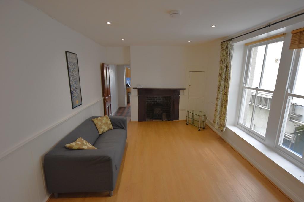 Flat 1, 68 Windsor Road, Penarth, CF64 1JJ
